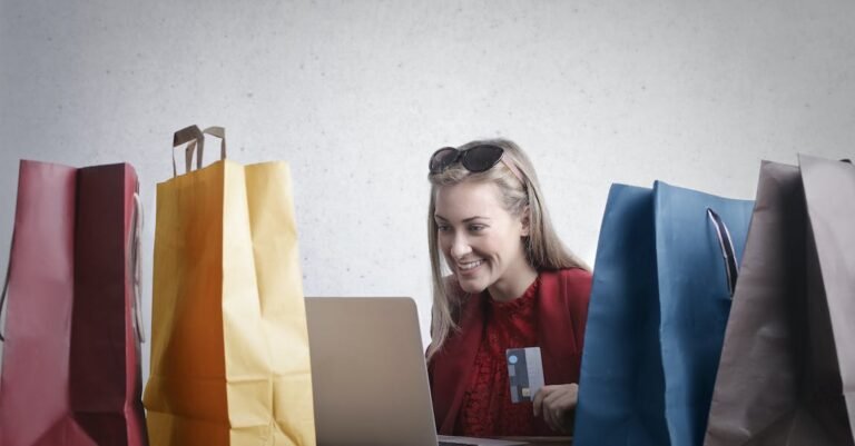 Shopping Online The Smart Way: Helpful Tips